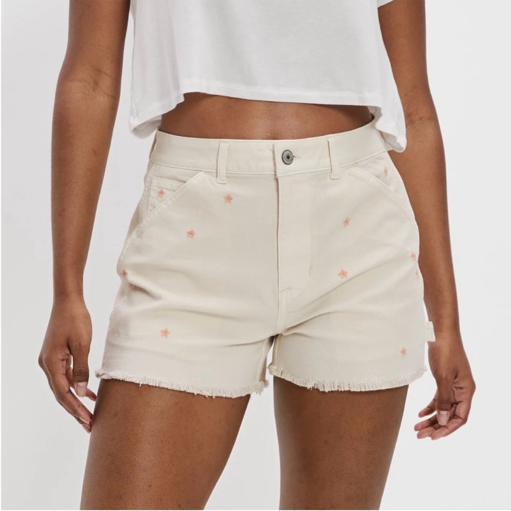 American Eagle Outfitters Highest Rise 90s Boyfriend Short Shorts Size 0 Cream
